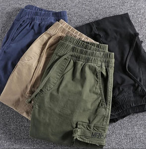 Shorts cargo pour hommes en polyester/coton en gros, écologiques, élégants, logo personnalisé, durables, design multi-poches, non tissés - Product Image 5