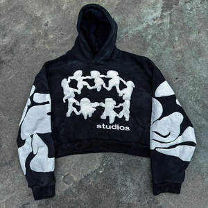 เสื้อฮู้ดลาย3D สไตล์ฮิปฮอปหรูหราโลโก้พิมพ์ลายตัวอักษรพิมพ์โฟมพิมพ์ลาย DTG มีซิปรูด - Product Image 1