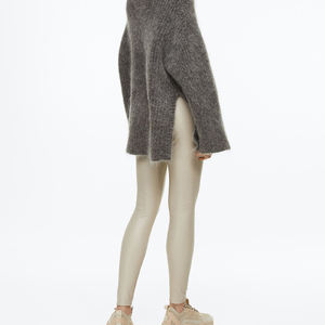 Créez vos propres leggings imprimés par transfert thermique, de haute qualité, extensibles dans quatre directions, respirants, vêtements de fitness fabriqués au Pakistan - Product Image 4