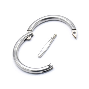 Anneau de nez de taureau pour les soins du bétail | Instrument vétérinaire durable pour une manipulation sûre du bétail - Product Image 5