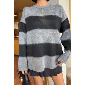 เสื้อสเวตเตอร์ขนฟูลายทางลำลอง 1373 - Product Image 2