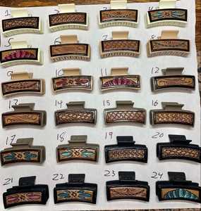 Pinces à cheveux en cuir usinées à la main sur mesure fabriquées avec soin, caractère et qualité pour ajouter un charme intemporel à toute coiffure. - Product Image 4