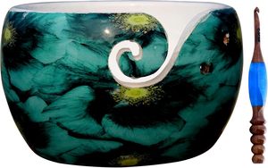 Porte-bol en bois unique de 7x4 pouces fait à la main Design attrayant de support de boule pour le tricot et le stockage de fil - Product Image 2