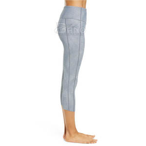 Wholesale High Waist Yoga <b>Leggings</b> for Women Custom Logo Fitness Stretch Sports Pants Breathable Fabric Seamless Print <b>Pattern</b> - Product Image 4