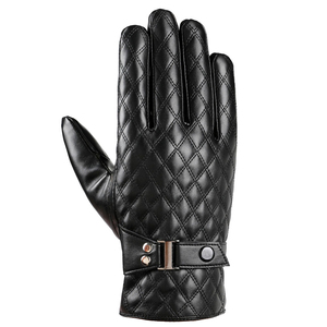 Gants en cuir tendance pour hommes en gros OEM - Écologiques, respirants, compatibles avec les écrans tactiles, pour le sport et la salle de sport, avec logo couleur personnalisé - Product Image 4