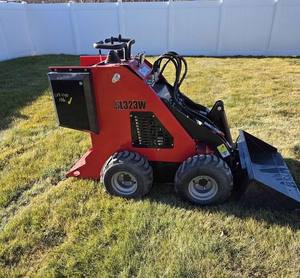 Minicargadora Diesel, Cargadora Compacta de Orugas, Minicargadora Kubota en Venta - Product Image 2