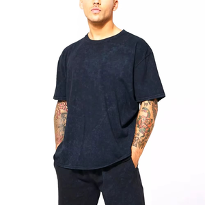 Conjunto de dos piezas con estampado de logotipo personalizado bordado Vintage 100% algodón precio bajo lavado ácido hombres camisas y pantalones cortos conjunto de hombres - Product Image 3