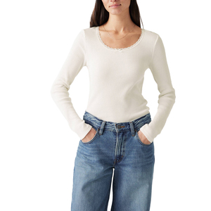 Chemise classique à manches longues en tricot gaufré pour femmes Design intemporel chaud mais respirant adapté au bureau et aux occasions décontractées - Product Image 5