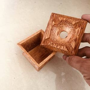 Cenicero de madera de coco con logotipo personalizado, ceniceros de madera de coco, precio de fábrica, venta al por mayor, vietnamita - Product Image 2