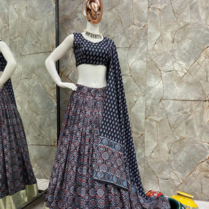 ลายพิมพ์งานออกแบบ navratri lehenga choli กับ dupatta - Product Image 1