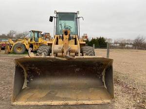 1995 Case 621B Chargeuse sur pneus Fiable Classic avec des performances solides Puissance et durabilité éprouvées - Product Image 4