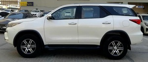Nuovo Toyota Fortuner EXR SUV 2021, 7 posti, cambio automatico, fari a LED, tetto panoramico, interni in pelle - Product Image 3