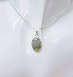 Collier pendentif ovale en argent sterling et labradorite pour enfant, fait main, haute qualité, pierre naturelle, idéal pour le quotidien, cadeau - Product Image 6