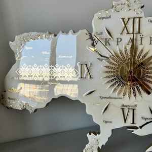 Handmade Quartz Epoxy Resin <b>Wall</b> <b>Clock</b> with Natural Wood Inlay Needle Display <b>Modern</b> Luxury Decor for Home Office - Product Image 3