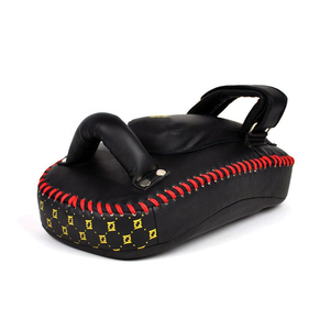 Almohadillas personalizadas de boxeo MMA Focus Thai Kick Pads Entrenamiento de boxeo Fighting Kick Pad Curved Punching Kick pad - Product Image 2