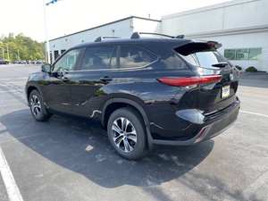 Usado para Toyota Highlander Hybrid AWD XLE 4dr SUV bastante atractivo con asientos de cuero oscuro Turbo Engine R19 neumáticos Left Steeri - Product Image 2