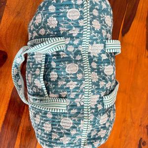 กระเป๋าผ้านวมในสไตล์สุดสัปดาห์กีฬาสุดหรูทำจากผ้าฝ้ายที่มีการปิดซิปผลิตโดยตรง - Product Image 5