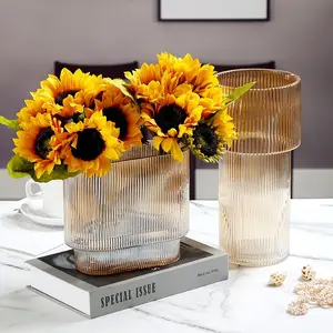 2023 New Wholesale Nordic Style Crystal Cylinder Clear Glass Vase Modern Glass Flower Vase For Home Decor