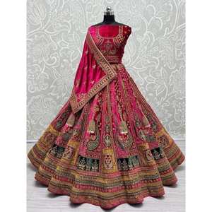 Lehenga Choli de mariée en velours rose Rani de qualité supérieure avec dupatta, vêtements de mariage - Product Image 1
