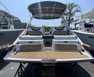 Precio de subasta para 2023 275 S.E Luxury 27-foot Jet Boat con 500 H.P Inboard Engine OEM/ODM Soporte personalizado Remolque de barco de trabajo - Product Image 2