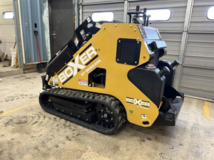 Miniexcavadora Boxer 700HD de Morbark con Motor CAMC, Totalmente Hidráulica, Amarilla y Negra, Maquinaria Compacta para Movimiento de Tierras - Product Image 5