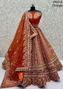 Lehenga de Novia Elegante con Doble Dupatta, Hermoso Color, Seda Cadbury, Lehenga Choli de Diseñador - Product Image 3
