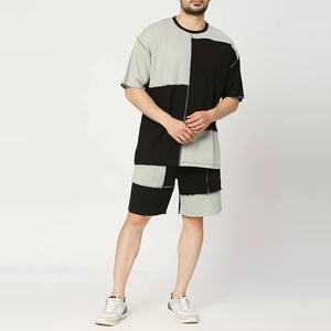 Ropa informal de dos piezas para hombre, conjuntos gemelos, fabricación profesional, camiseta y pantalones cortos para hombre hechos a medida, conjunto de ropa de verano de Color contrastante - Product Image 1
