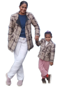 Juego de abrigo de lana Eli de 2 lana reciclada para mamá y niño Ropa de lana inteligente y cálida rellena de plumón de invierno para niñas - Product Image 2