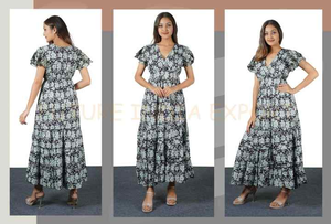 Robe longue bohème chic pour femme avec manches cloche et imprimé fleuri bleu blanc parfaite pour les festivals d'été et les événements décontractés - Product Image 6