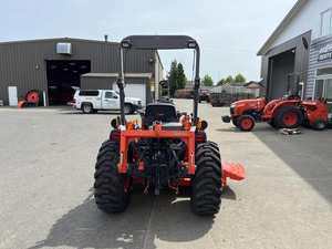 Tractor B2650HSD 2014 - Tractor Compacto Diésel para Aplicaciones Versátiles - Product Image 4