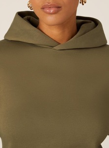 เสื้อฮู้ดทรงหลวมสำหรับผู้หญิง, เสื้อฮู้ดกันหนาวดีไซน์ทันสมัยพร้อมโลโก้ด้านหน้าทำจากผ้าฝ้าย100% พิมพ์ลายได้ตามต้องการ - Product Image 2