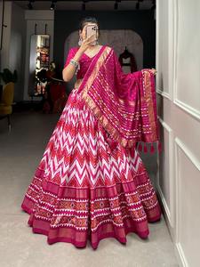 Lehenga Choli con Dupatta, Especial para Navaratri, Lehenga con Estampado Digital en Lámina, con Gran Vuelo, Últimas Tendencias en Lehenga 2024 - Product Image 4