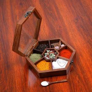 Boîte à épices en bois naturel pour une utilisation quotidienne en cuisine, offrant un matériau écologique et un stockage durable des épices - Product Image 1