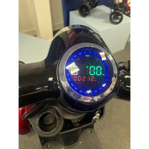 Scooter de mobilité compact à 4 roues ZT4 au lithium, autonomie de 1640 km et vitesse maximale de 6,4 km/h, pour personnes handicapées, modèle d'exposition - Product Image 6