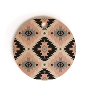 Planche à découper en bois naturel avec motif unique, idéale pour la décoration de cuisines élégantes, utilisation de blocs à découper en bois - Product Image 5