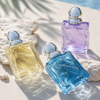 Flacon de parfum en verre ondulé 100 ml : Bocal à parfum effet vague d'eau avec bouchon boule argenté pour fragrance marine, marque privée, vente en gros