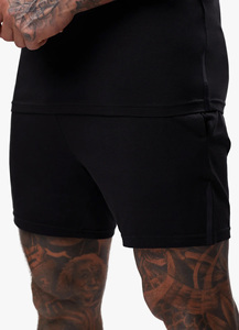 Vente en gros de shorts de gym de couleur noire en jersey pour hommes OEM avec logo personnalisé shorts d'entraînement en coton respirant et extensible fournisseur de vêtements de sport - Product Image 6