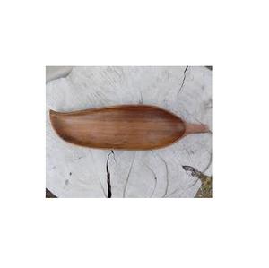 Plateau en bois d'acacia et forme de feuille avec poignée pour servir des bonbons et des desserts plateau de service en bois en gros - Product Image 6