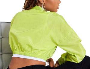 Veste coupe-vent OEM/ODM pour femmes 100% polyester respirant vêtements de sport impression de logo sur mesure - Product Image 2