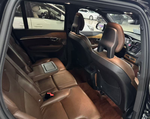 Venta Especial: Auto Usado Volvo S90 Híbrido Sedán con Interior de Cuero Marrón, Pantalla Táctil y Asientos Eléctricos - Product Image 6