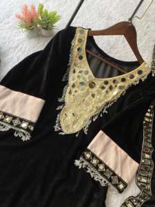 Traje Salwar de Terciopelo de Diseñador Indio Pakistaní con Bordado de Espejo Real, Estilo Patchwork, Elegante para Fiestas, Bodas y Uso Casual - Product Image 4