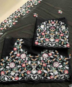 รับผ้าสารีที่สมบูรณ์แบบสําหรับการสวมใส่ทุกวันจากคอลเลกชันผ้าสารีผ้า jacquard ไม้กฤษณีกา พร้อมเสื้อเบลาส์ไม่มีรอยต่อสําหรับทุกโอกาส - Product Image 4