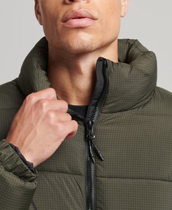 Veste matelassée à capuche personnalisée pour homme, collection Hiver 2026, coupe-vent, respirante, écologique, en polyester/nylon, vente en gros - Product Image 5