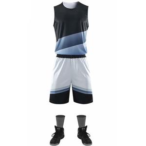 Short de basket-ball d'été de couleur unie personnalisé imprimé nom numéro Logo uniformes de basket-ball Style d'ensemble certifié BSCI - Product Image 1