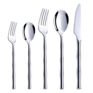 Ensemble de couverts durables les plus vendus Couverts en acier inoxydable et bambou Longue cuillère Essentiels de salle à manger de qualité supérieure Cuisines modernes Usage domestique - Product Image 2