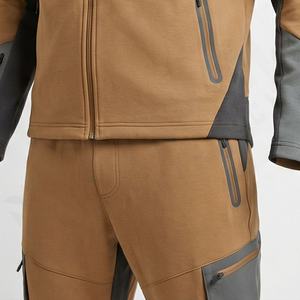 Conjuntos Deportivos de Dos Piezas para Hombre, Ropa Deportiva para Gimnasio y Jogging, Transpirable, de Secado Rápido, Estilo Urbano, Personalizable al por Mayor - Product Image 5