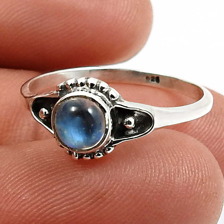 Wholesale Factory Price Fine Jewelry 925 Sterling Silver Natural Blue Fire Rainbow Moonstone Round Shape Ring for Woman & Girls