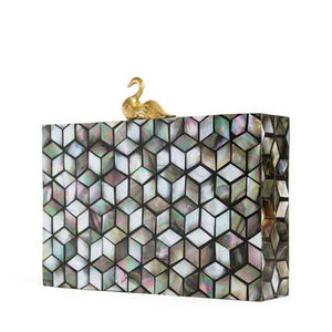 Bolso de Mano Grande Hecho a Mano y Ecológico TIMELESS CRAFT con Decoración de Diamantes y Cadena, Cierre de Cremallera - Product Image 1