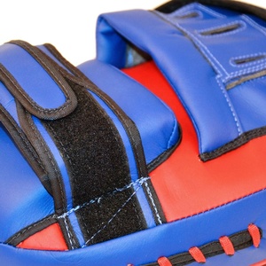 Ventes en gros de protège-poignets et de protège-tibias en cuir personnalisés pour l'entraînement au kick-boxing, impression personnalisée de haute qualité - Product Image 5