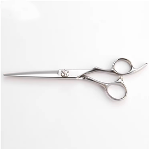 Ciseaux de coiffure professionnels de qualité supérieure, lames durables et tranchantes, coupe lisse pour les barbiers, les salons de coiffure et les professionnels du monde entier - Product Image 5